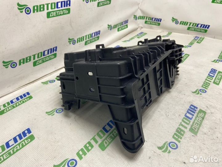 Площадка аккумулятора Peugeot 208 хетчбек 3D 1.2 I