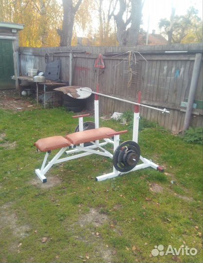 Скамья для жима со стойками и штангой бу