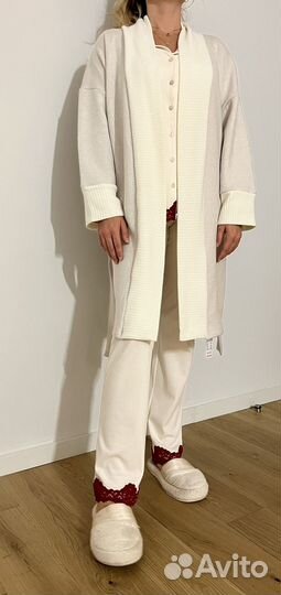 Элегантный новый вязаный халат intimissimi