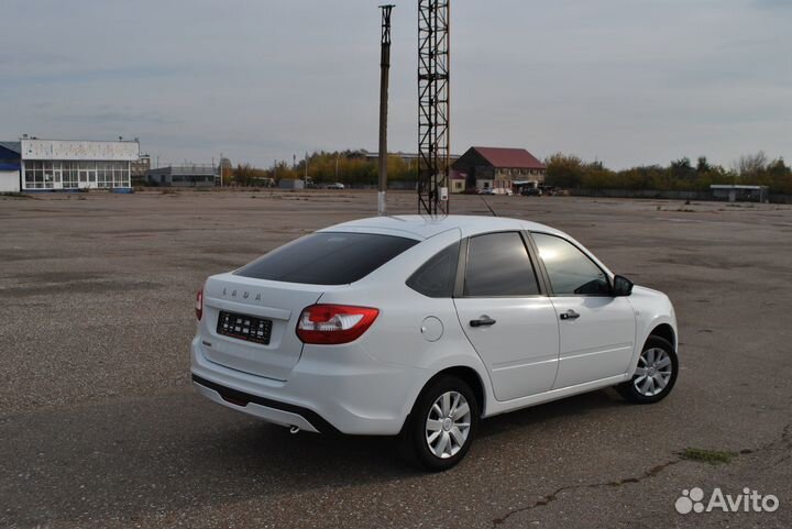 LADA Granta 1.6 МТ, 2020, 71 300 км