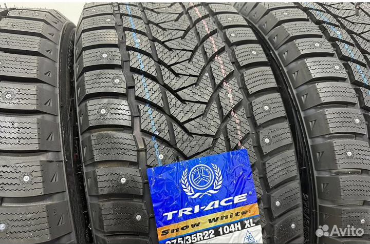 Tri Ace Snow White II Stud 275/35 R22 и 315/30 R22 112V