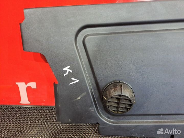 Накладка спальника левая