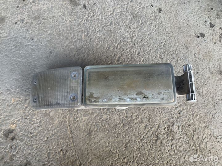 Фара противотуманая правая Ман