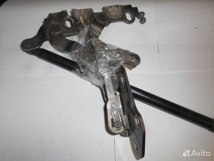 Петля багажника левая W212 A2048800128