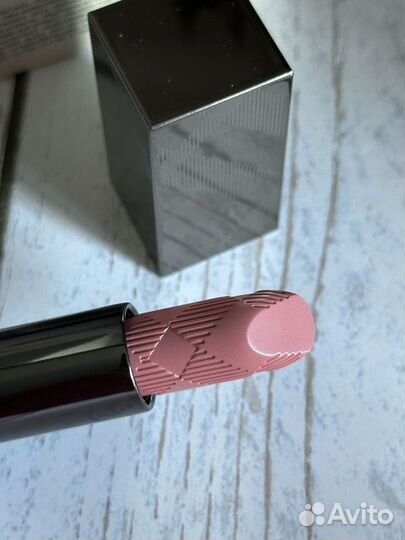 Burberry Lips Kisses Помада для губ 29