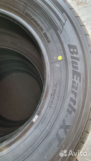 Yokohama BluEarth-XT AE61 215/70 R16 100H