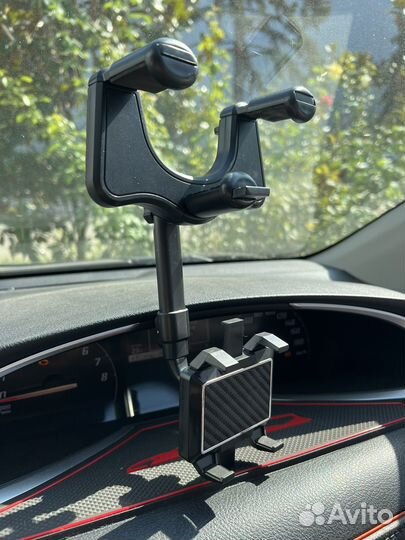 Держатель для телефона в машину