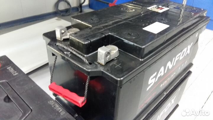 Грузовые Акб SanFox 190 А/ч (крепление под болт)