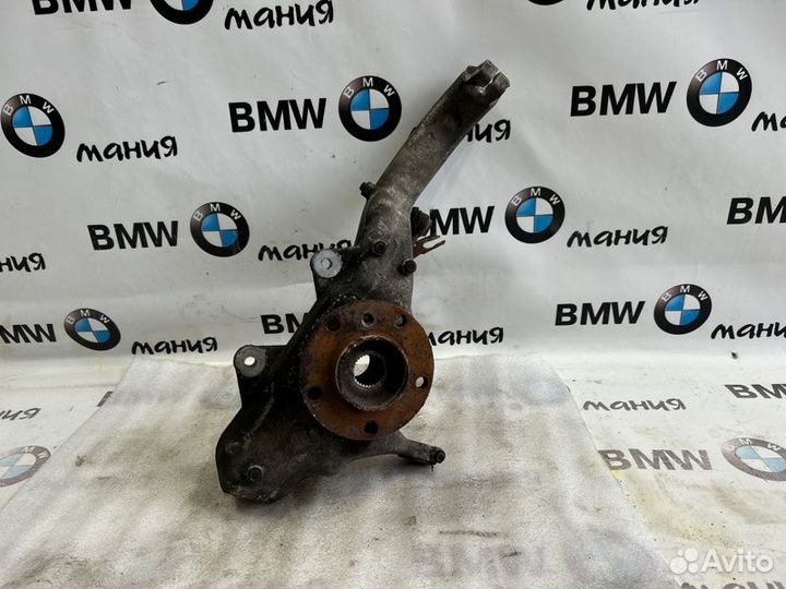 Поворотный кулак правый Bmw X5 E70 M57N2 2007