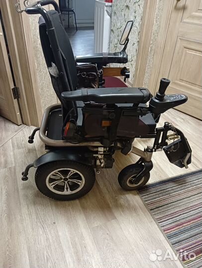Инвалидная коляска с электроприводом Pulse 210