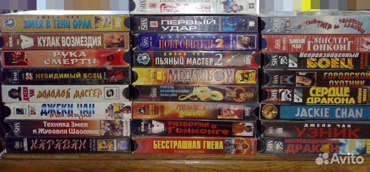 Видеокассеты и двд с фильмами