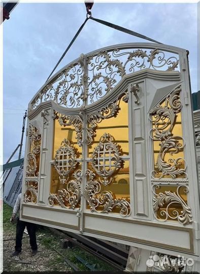 Кованые ворота и калитка