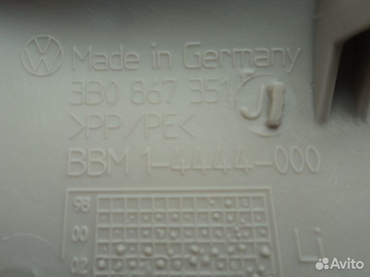 Облицовка левой стойки Volkswagen Passat B5