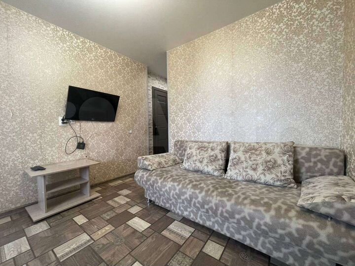 2-к. квартира, 40 м², 8/10 эт.