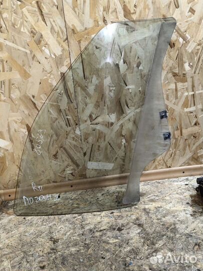 Стекло Двери Правое Преднее Рено Логан 1