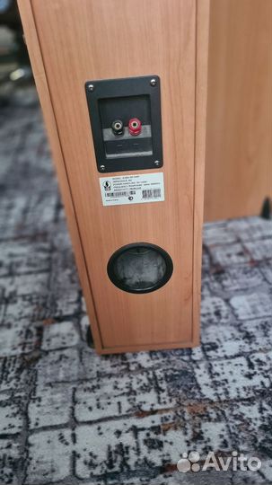 Акустические колонки большие