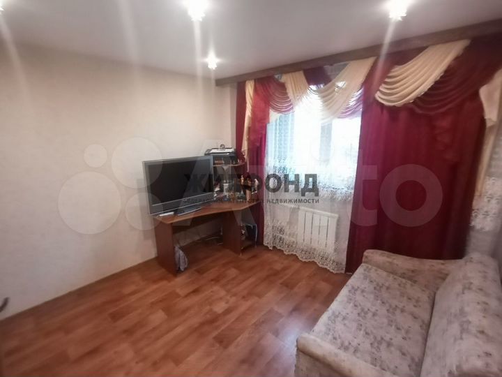 2-к. квартира, 55 м², 1/2 эт.