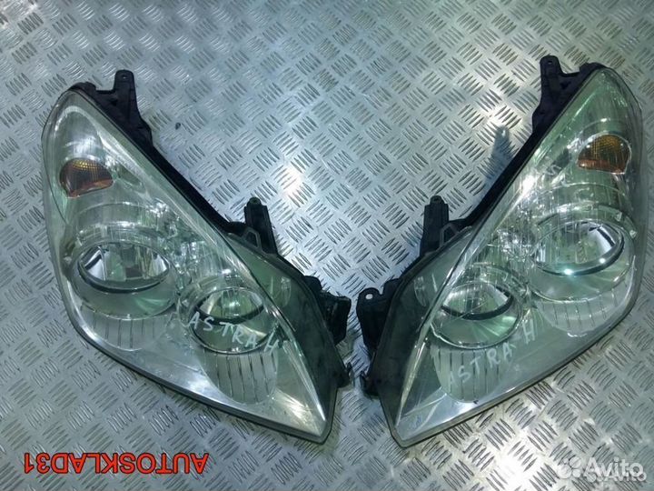 Фара левая правая Opel Astra H 1216659 Хром