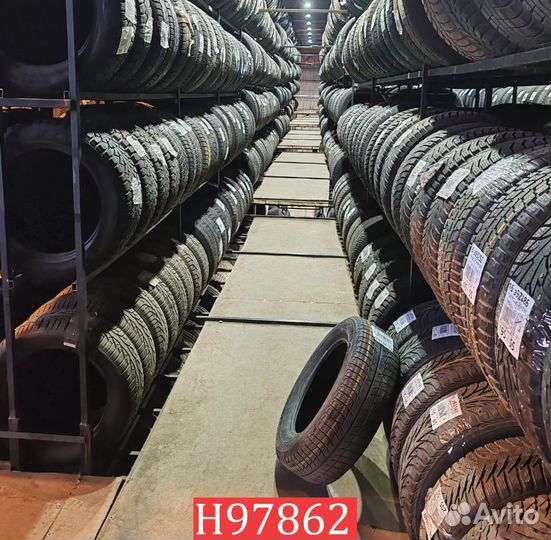 Nokian Tyres Hakkapeliitta R 215/65 R16 98M