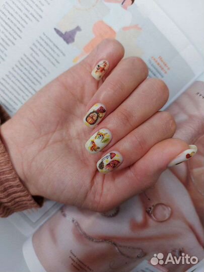Маникюр с покрытием гель-лаком