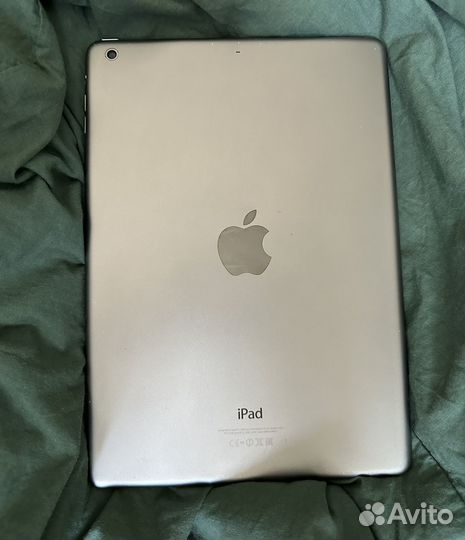 Планшет Apple iPad Air 128Gb Wi-Fi