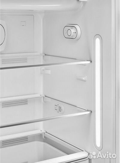 Холодильник Smeg FAB28ROR5