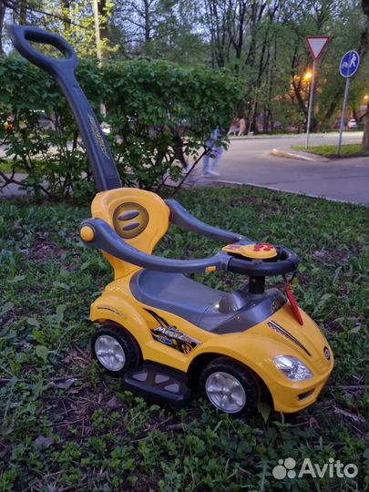 Детская машинка каталка толокар