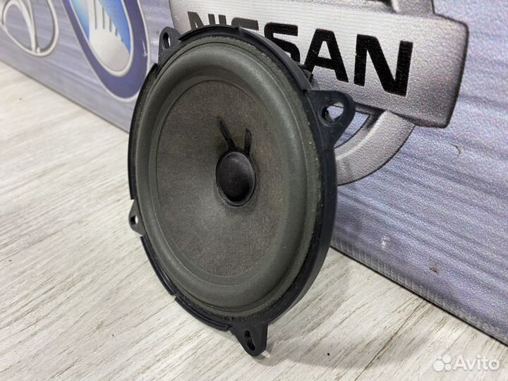 Динамик Аудиоколонка Renault duster Лев, Прав