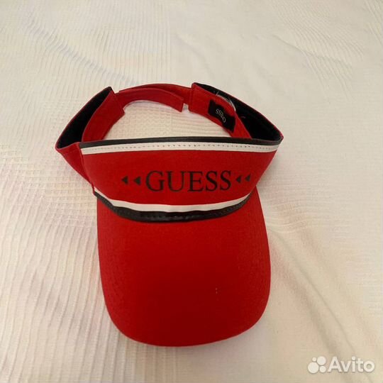 Кепка женская Guess