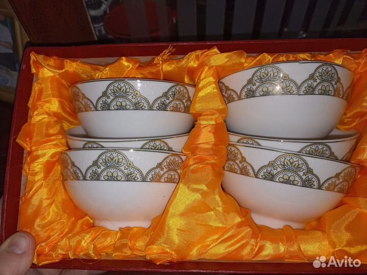 Чайный сервиз с пиалами