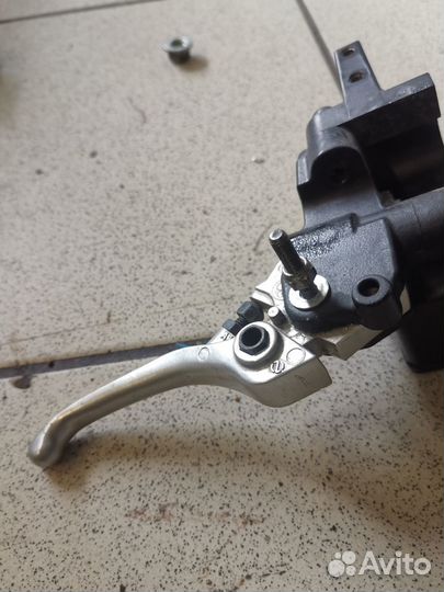 Тормозная машинка Yamaha fx nytro rtx