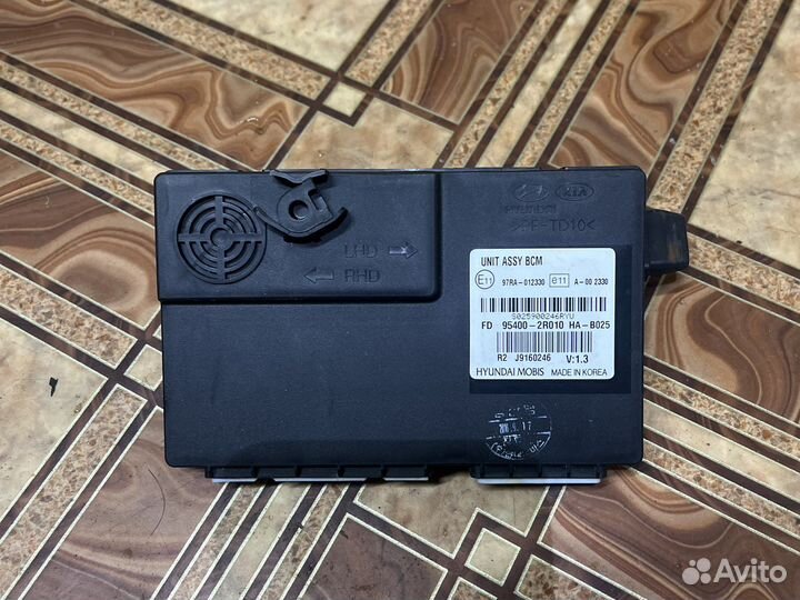 Блок BCM Hyundai i30 2010г