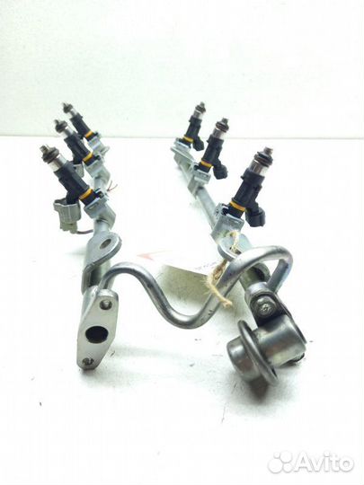 Форсунка топливная Nissan Murano PZ50 VQ35DE