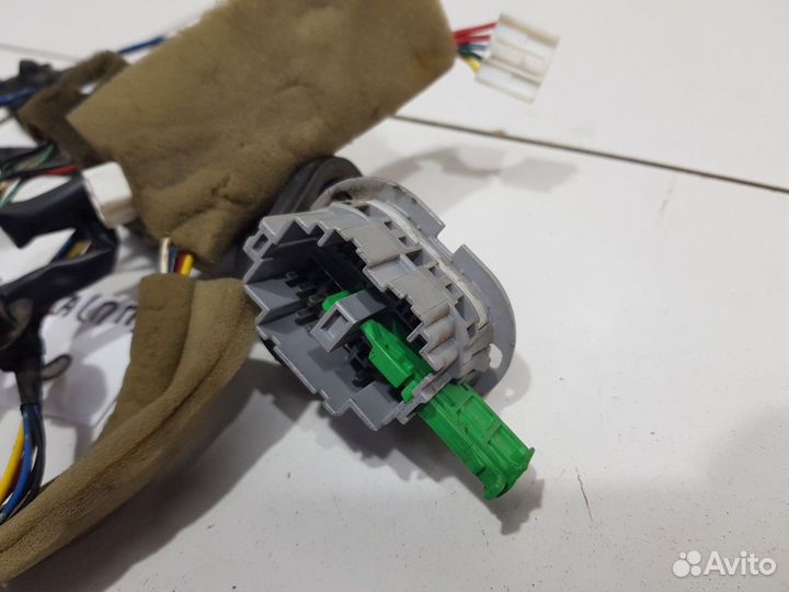 Электропроводка двери передняя правая