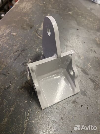 Крепление генератора WPS