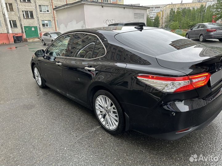 Toyota Camry 2.5 AT, 2019, 80 000 км