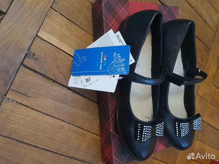 Туфли для девочки в школу