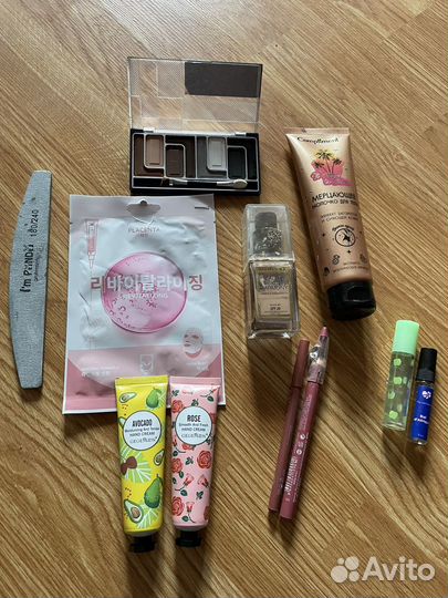 Набор косметики пакетом