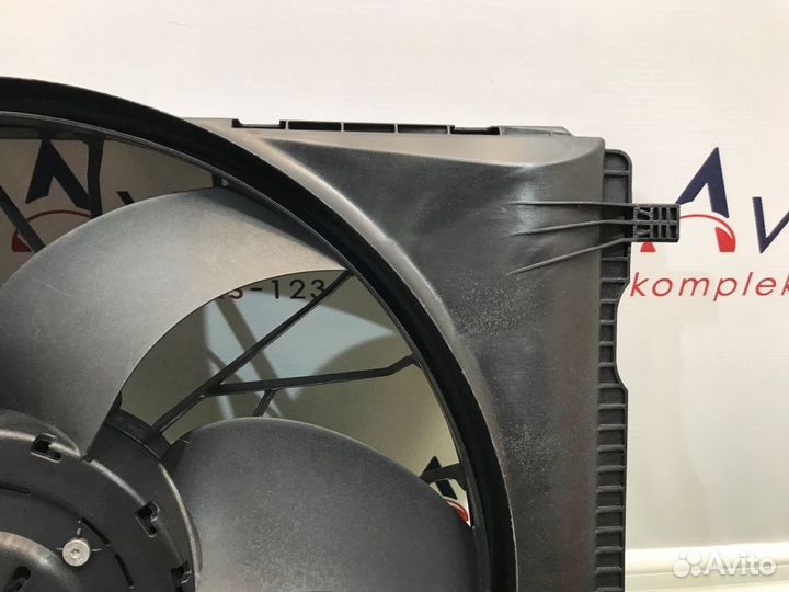 Диффузор радиатора Mercedes-Benz E-350 W212 272980