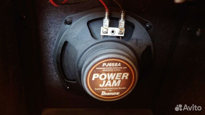 Гитарный комбоусилитель Ibanez