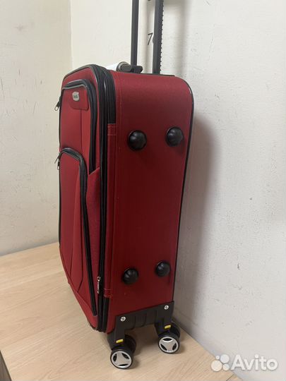 Новый средний Чемодан на 4 Колесах Арт.2857