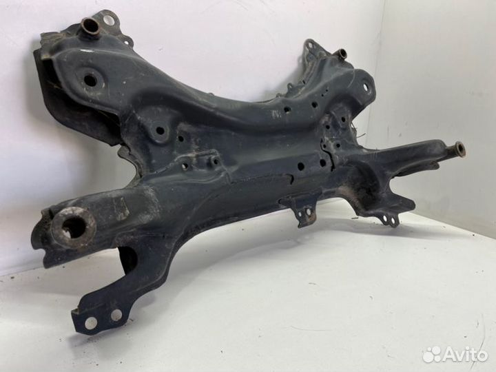 Подрамник передний Toyota Corolla E150/E180