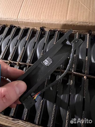 Кулер вентилятор 1.0A 4600 об.м много AVC 120мм