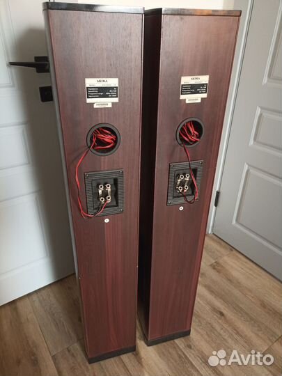 Колонки Akira фронты пара