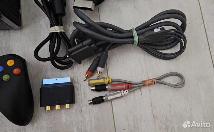 Игровая приставка Xbox 360