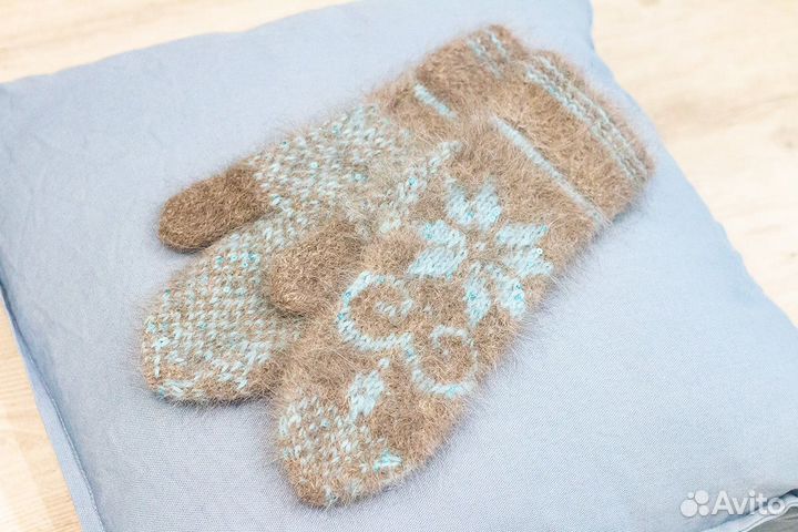 Варежки серо-голубые из собачьей шерсти (новые)