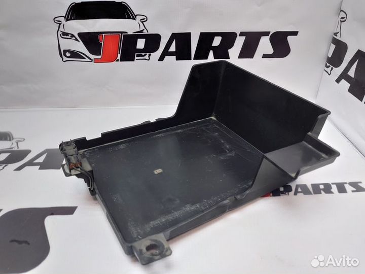 Площадка аккумулятора Mitsubishi ASX