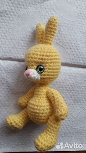 Вязаный зайчик