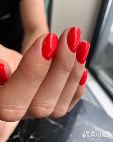 Нужна модель на маникюр