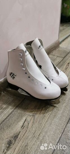 Коньки детские размер 33